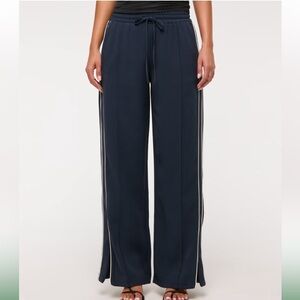 Abercrombie & Fitch Pull On Trackpant